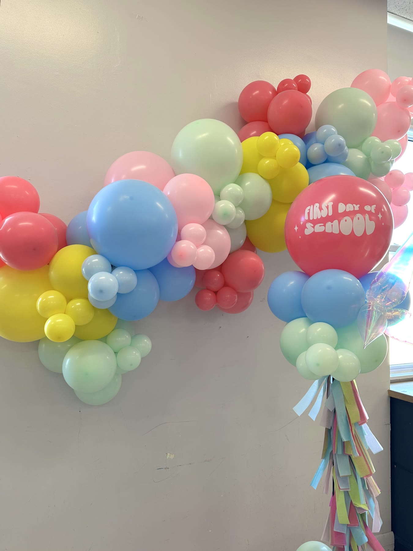 Grab & Go balloon decor by Inflatable Decorations, Winnipeg
